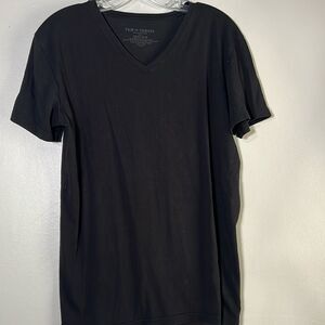 Pair of Thieves black short sleeve V-neck top